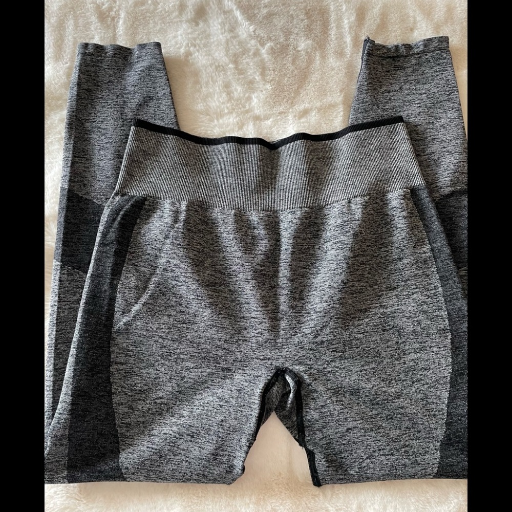 Victoria’s Secret PINK leggings yoga pants black gray Size Large L